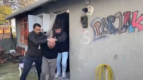 Kızını ve eski eşini katleden saldırganın kaçış görüntüleri ortaya çıktı