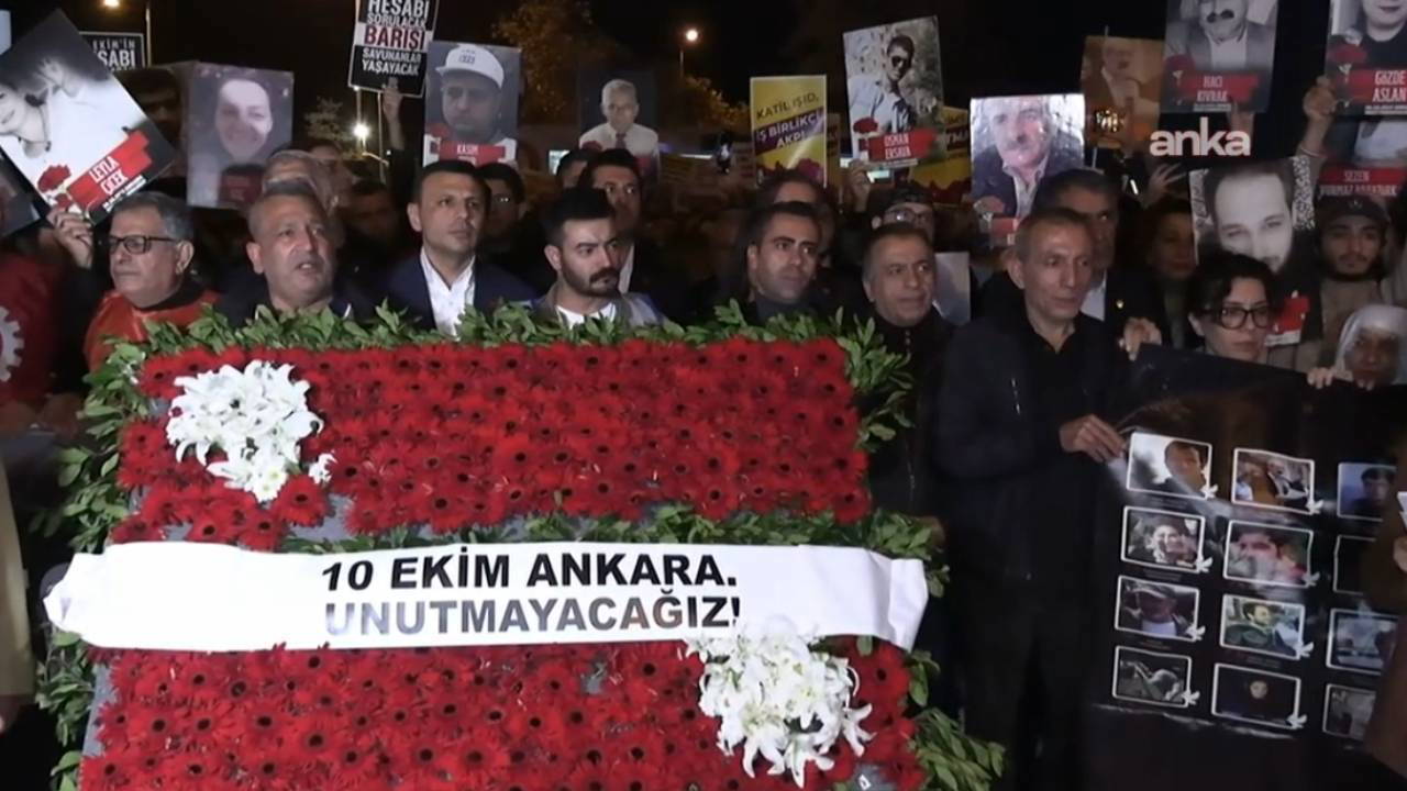 Gar Katliamı'nın 10'uncu yılında hayatını kaybedenler İstanbul'da anıldı
