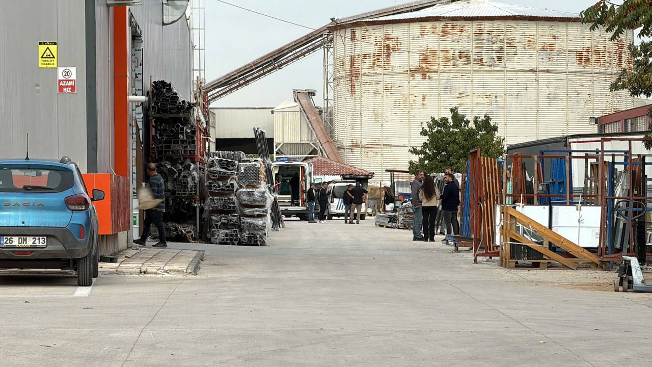 Eskişehir'de iş cinayeti: Fabrikanın çatısından düşen işçi öldü