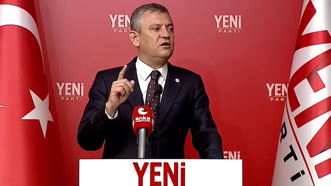 Özgür Özel’den Soma’daki maden faciasına ilişkin açıklama: ‘Yine yüreğimizi yaktı’