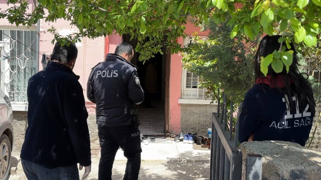 Aksaray'da acı olay... İşten döndü, eşini ölü olarak buldu!