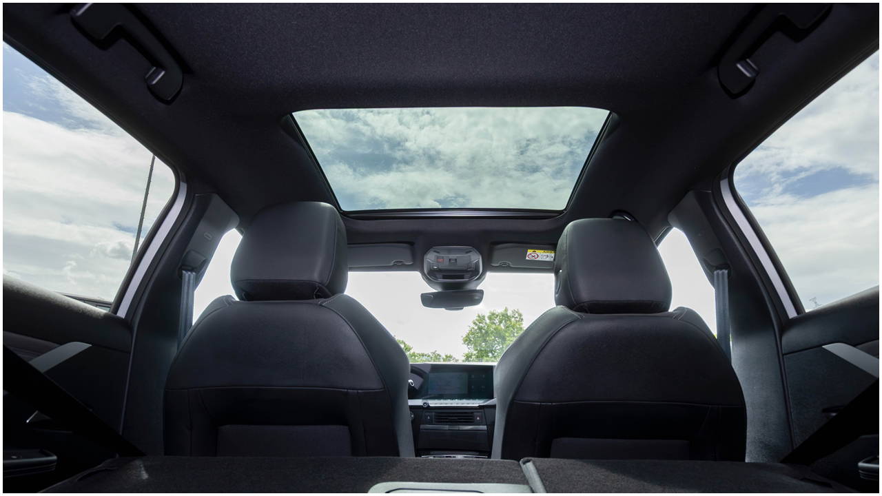 Opel modellerinde panoramik cam tavan seçeneği genişliyor