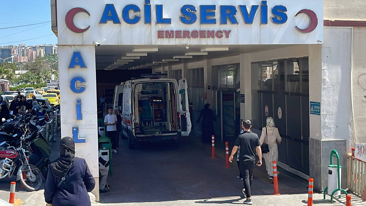 Şanlıurfa'da çekici, otomobile arkadan çarptı: 1 ölü, 2 yaralı