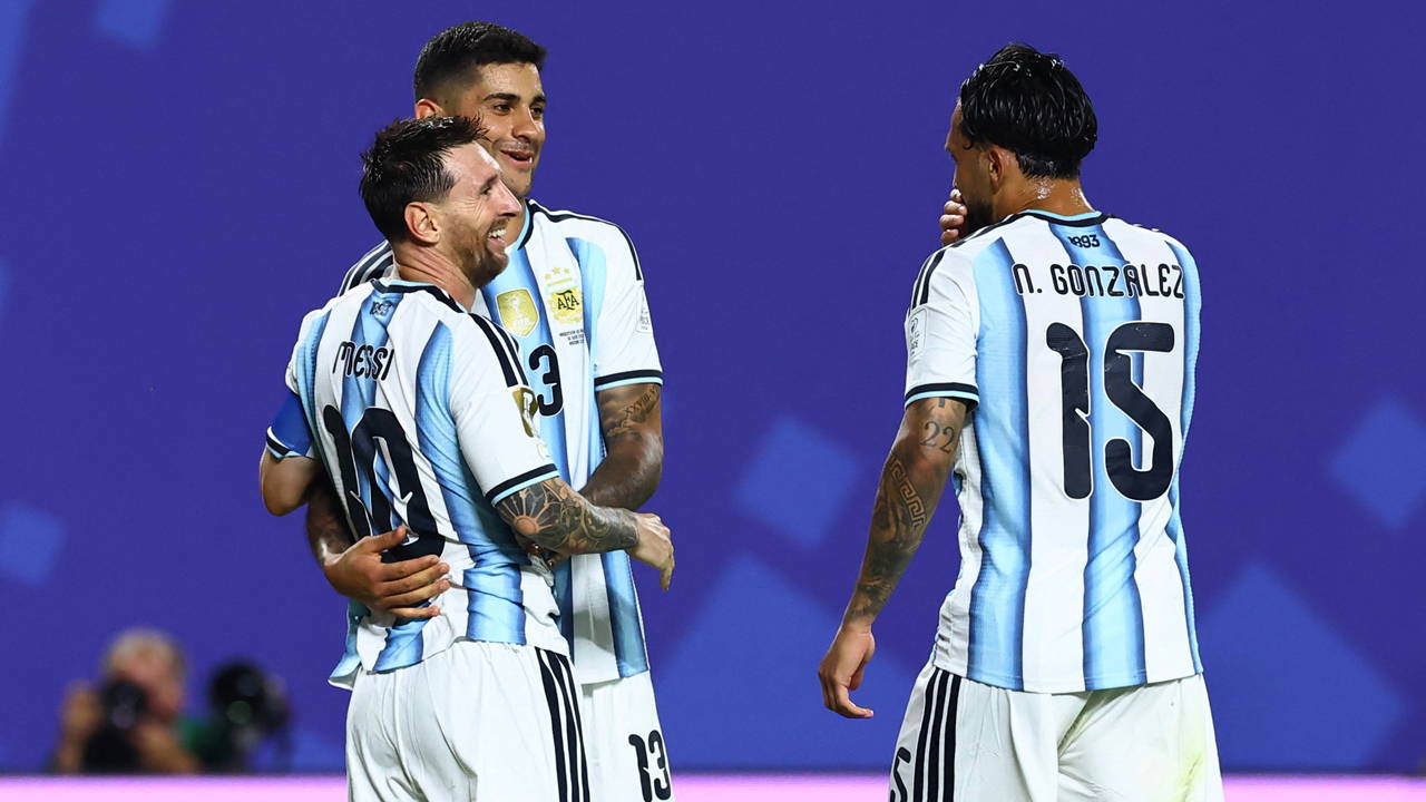 16 golle rekora ortak oldu... Dünya basını Lionel Messi'yi konuşuyor