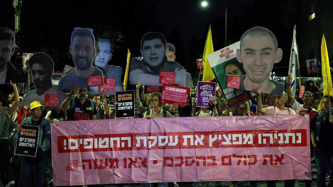 Kudüs’te protesto: Esir aileleri Netanyahu’yu istifaya çağırdı