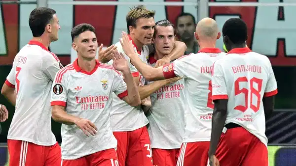 Benfica deplasmanda Milan'ı iki golle geçti!