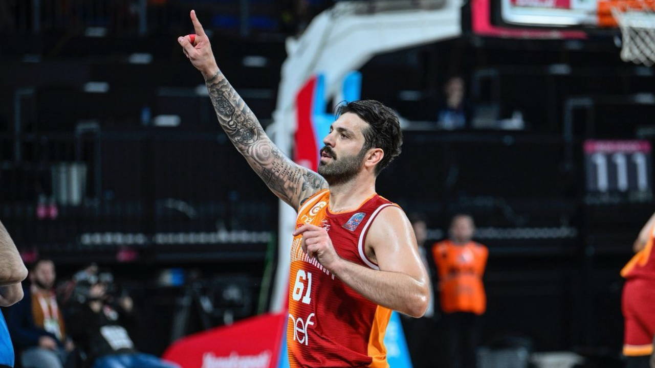 Galatasaray'dan milli oyuncuya veda!