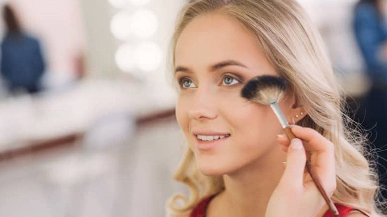 Makyajda profesyonel görünümün sırrı: Fırçalar ve süngerler