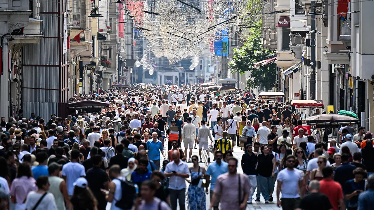 AKOM'dan İstanbul için dikkat çeken poyraz ve sıcaklık uyarısı