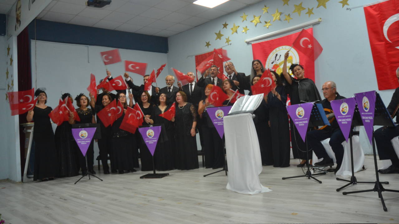 Muğla Ortaca'da Atatürk’ün sevdiği şarkılar seslendirildi