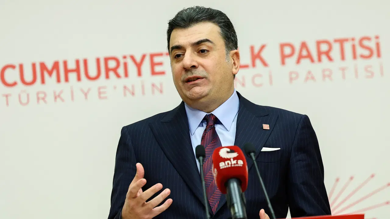 CHP'li Emre'den Erdoğan'a 'temiz dil' yanıtı: 'Bu kadar ironik bir durum yok'