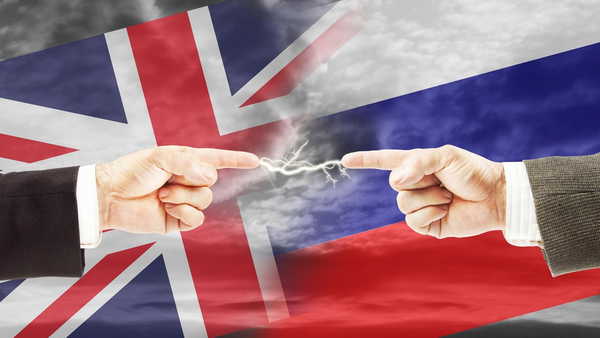 Rus akademisyenlerden 'kültürel terörizm' suçlaması