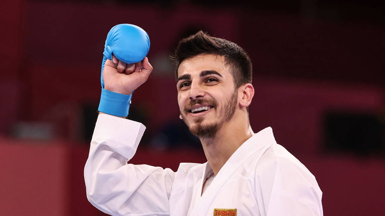 Milli karateci Eray Şamdan, aktif sporculuk kariyerini sonlandırdı