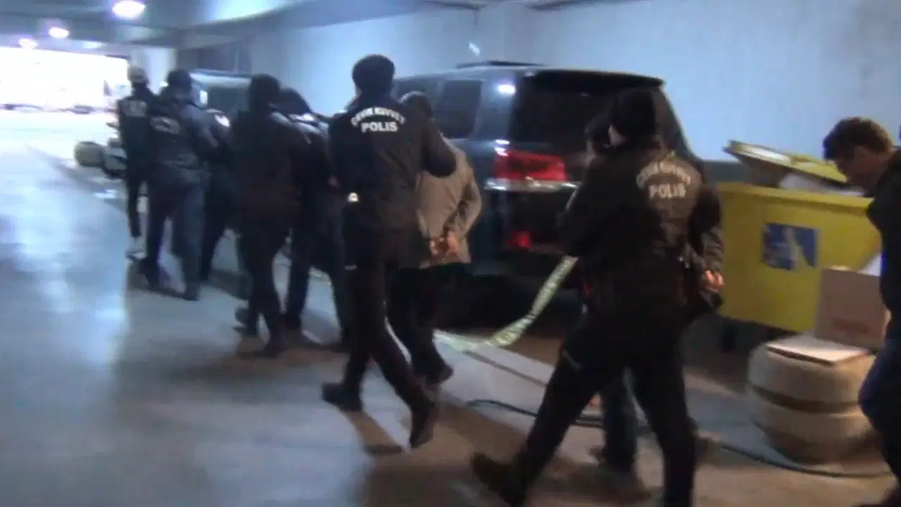 Hazine ve Maliye Bakanlığı'na 'FETÖ' operasyonu: Şüpheliler adliyede!