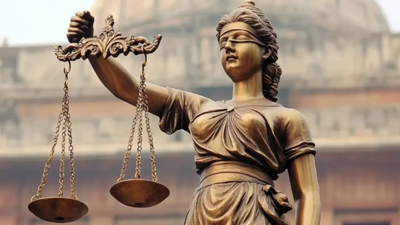 İYİ Parti'den soru önergesi: 'Avukatlar hakimlerle görüşemiyor'