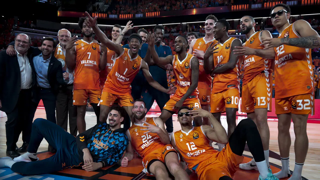 Ergin Ataman'a şok: Valencia adını Final Four'a yazdırdı
