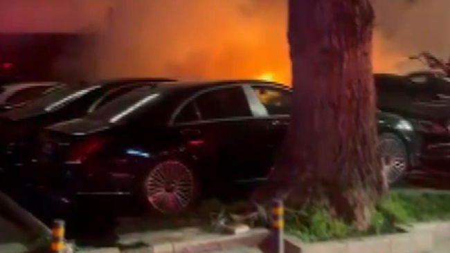 Beşiktaş'da araç kiralama şirketinde yangın