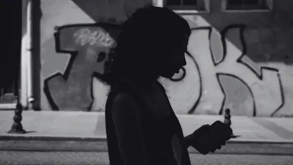 Telefon boynu sendromu tehlikesi yükseliyor