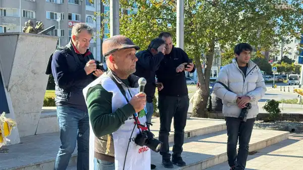 Tüm Emeklilerin Sendikası'ndan açlık sınırı altındaki emekli maaşlarına karşı eylem