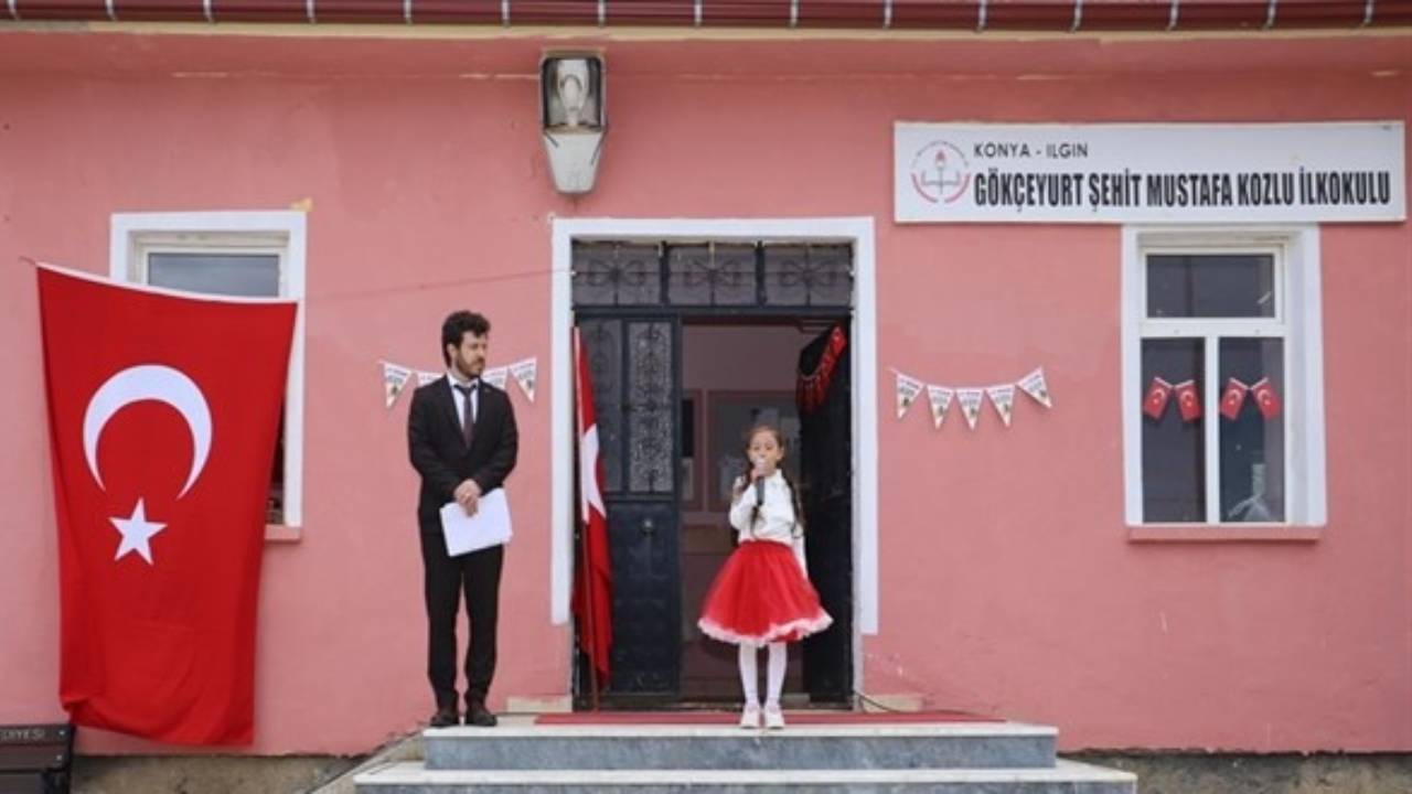 Tek öğrencili okulda '23 Nisan' coşkusu