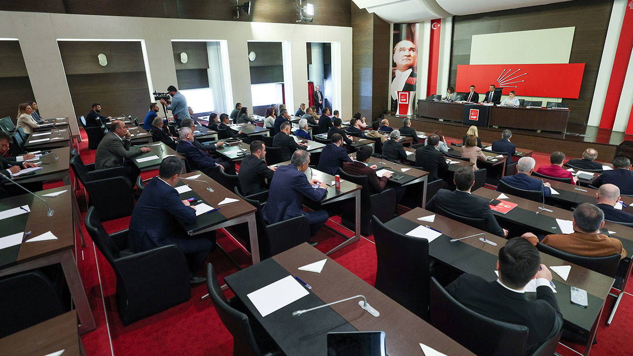 CHP'de kritik toplantı başladı: MYK belirlenecek