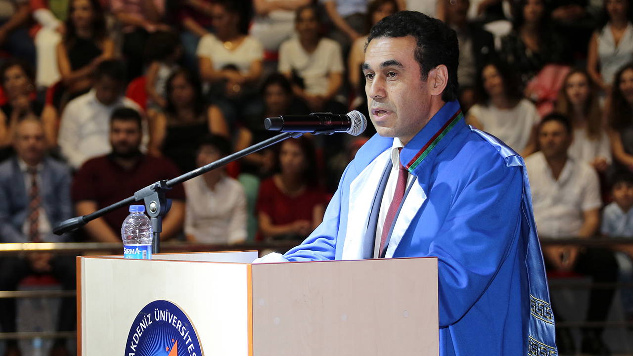 YÖK'ten intihal yapan eski dekana ilişkin karar!