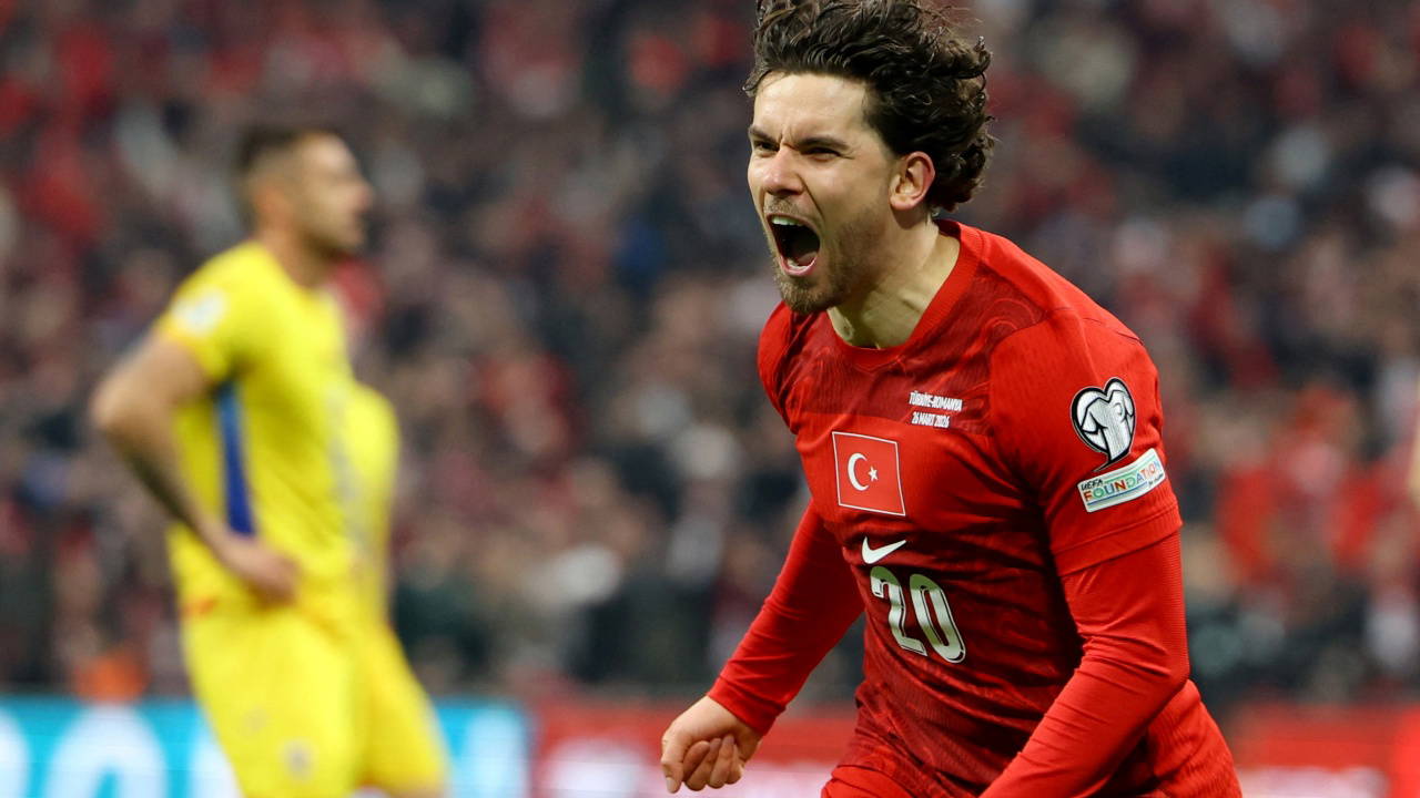 Ferdi Kadıoğlu Romanya maçında bir ilki yaşadı!