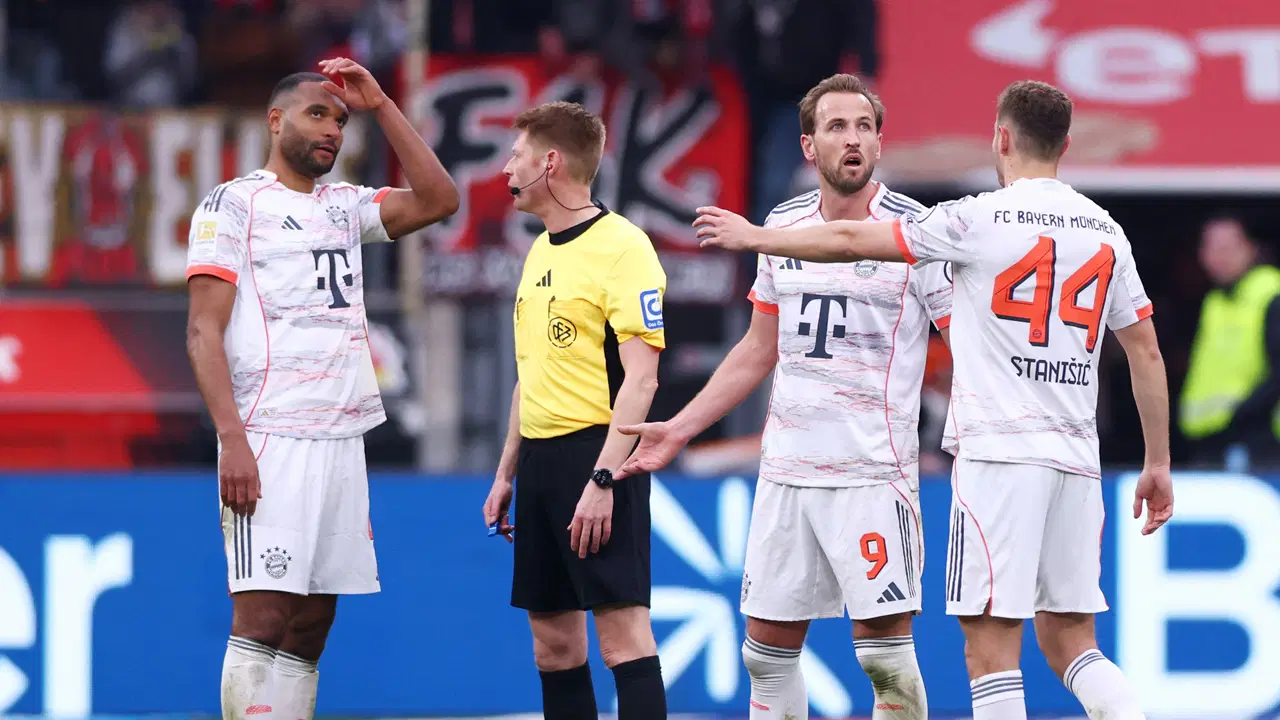 Bundesliga'da inanılmaz maç: Bayern Münih 9 kişi kaldı, 3 gol VAR'dan döndü