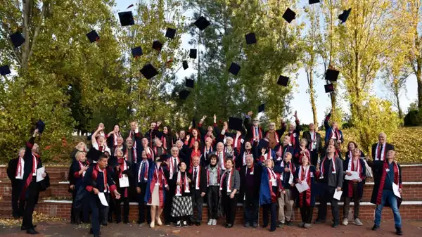 35 yılın ardından OMÜ’de buluşup kep attılar