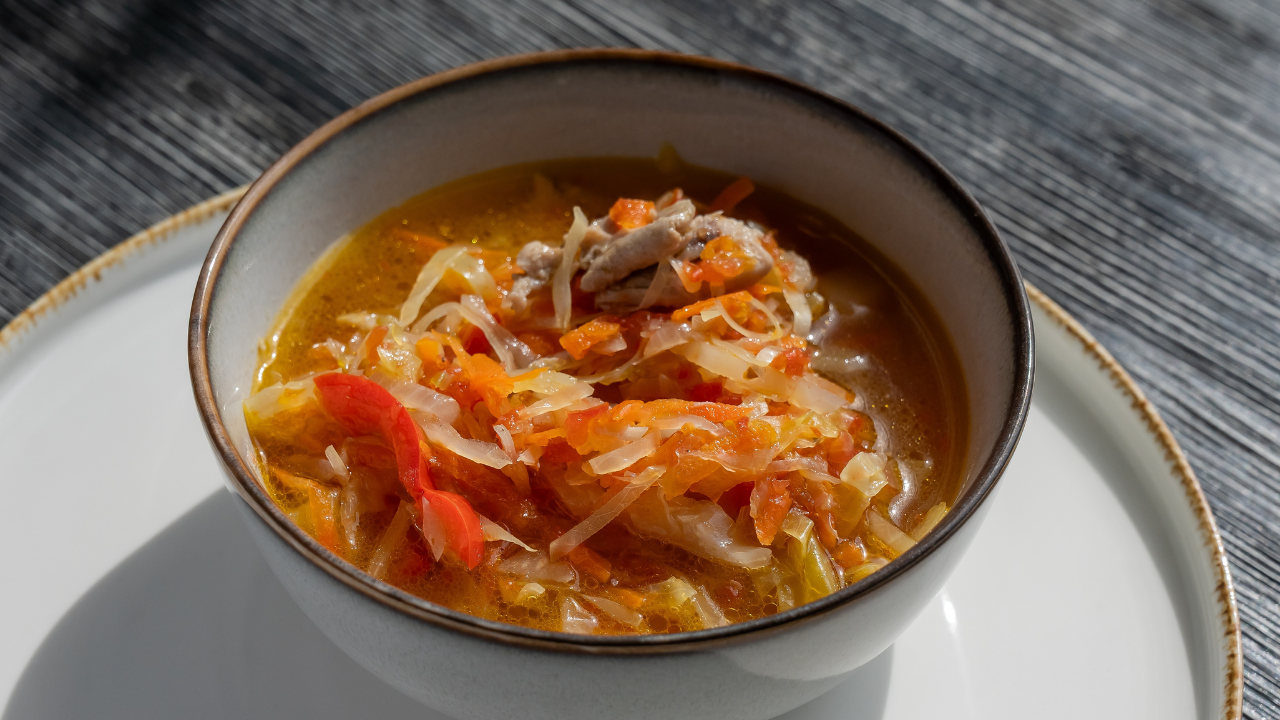 Rus mutfağının geleneksel çorbası: Masterchef Shchi tarifi...