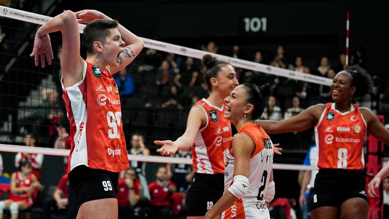 Eczacıbaşı Dynavit, Olympiakos'a acımadı!