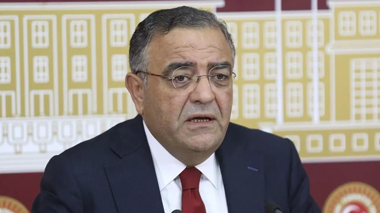 CHP'li Sezgin Tanrıkulu’ndan Kandıra Cezaevi ziyareti: 'Demirtaş ve Yüksekdağ Kürt meselesinin rehinesidir'