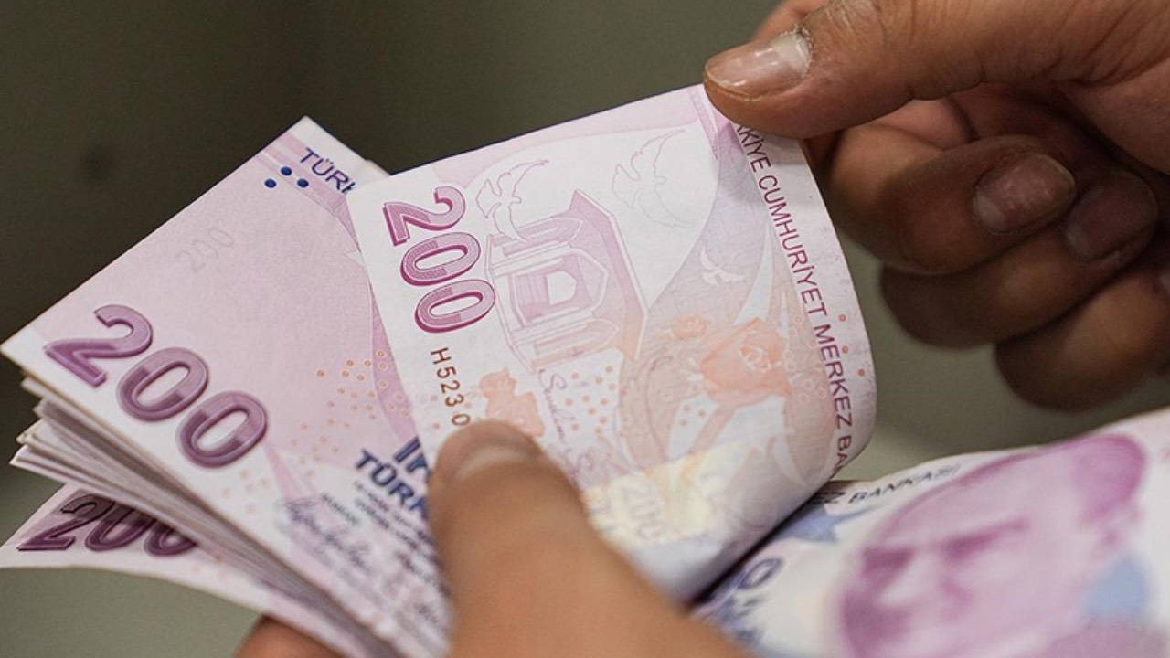 DİSK Genel İş Sendikası Şube Başkanı Bilgin: Asgari ücrete ara zam mecburiyet haline gelmiştir