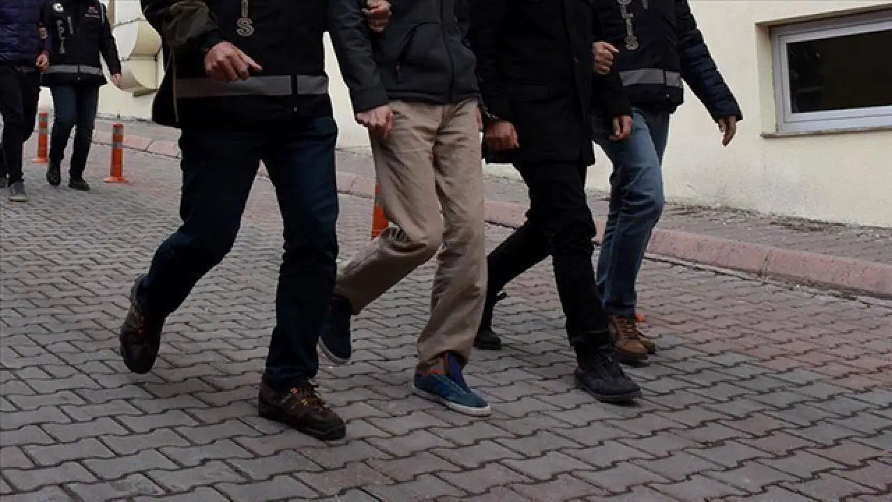 İş insanlarına 'sokak hakkı' tehdidi: 18 kişi gözaltına alındı