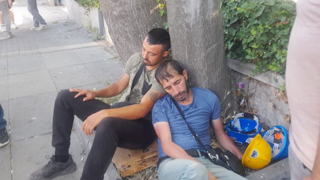 Müdahale sırasında fenalaşan işçiler var!