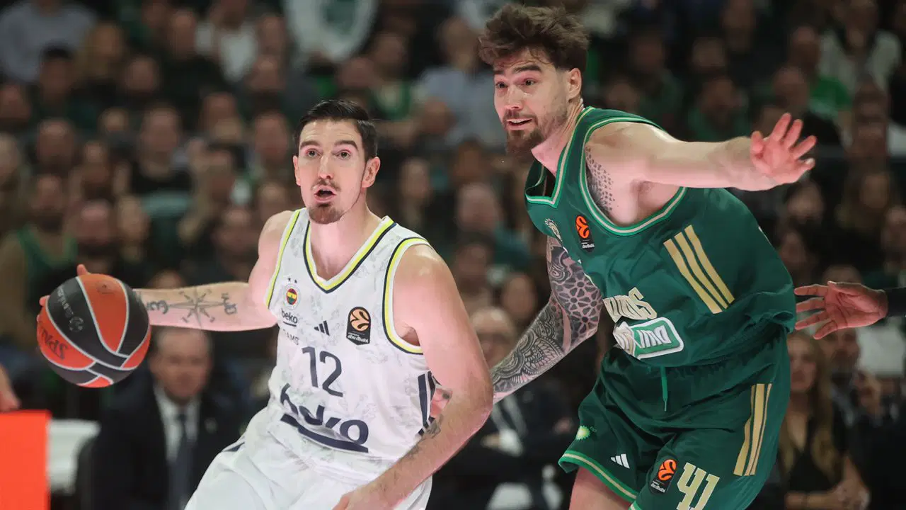 Fenerbahçe, Panathinaikos'u son saniyede yıktı!