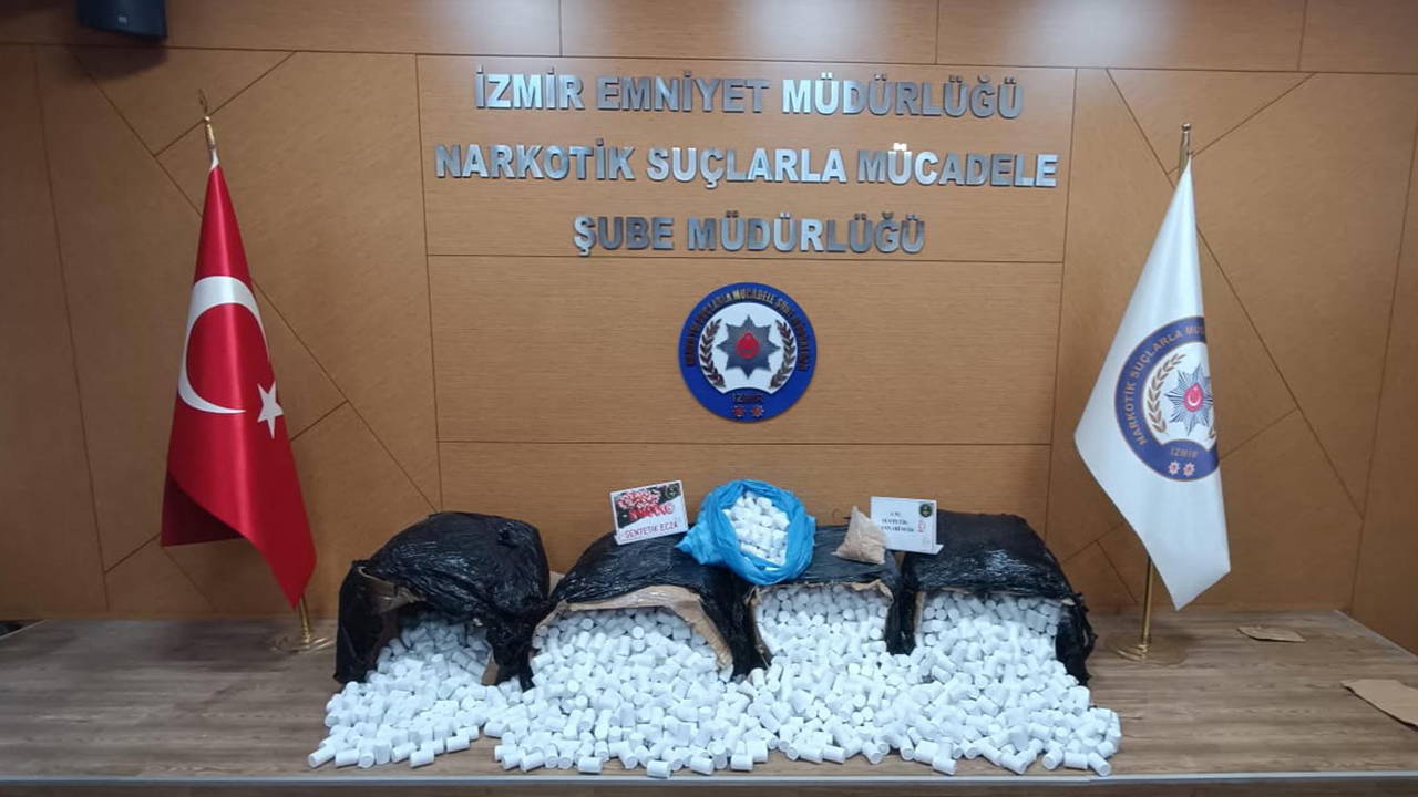 İzmir'de operasyon… 196 bin 560 sentetik hap ele geçirildi: 3 tutuklama