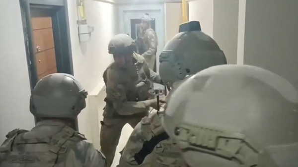 9 ilde 12 ayrı organize suç örgütüne operasyon... 106 gözaltı!