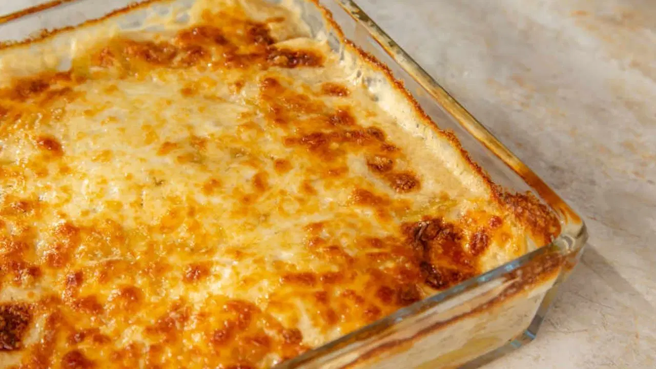 Şık sofraların vazgeçilmezi: Patates graten tarifi