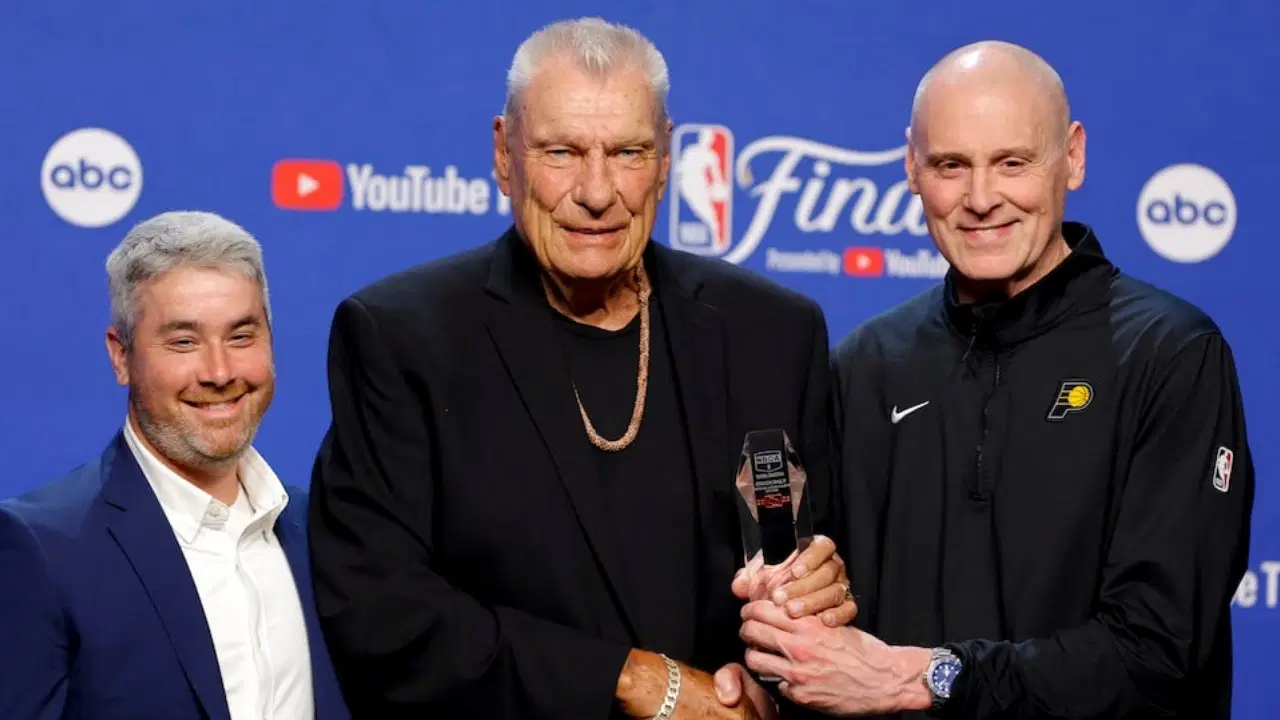 NBA'in efsanevi başantrenörlerinden Don Nelson hayatını kaybetti