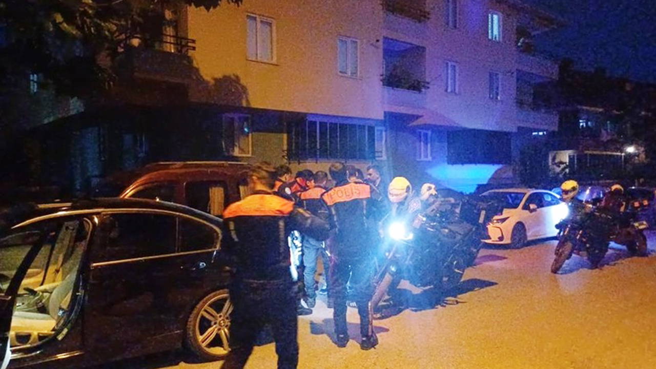 Çorum'da silahlı kavgada kan aktı: Biri polis, 2 yaralı!