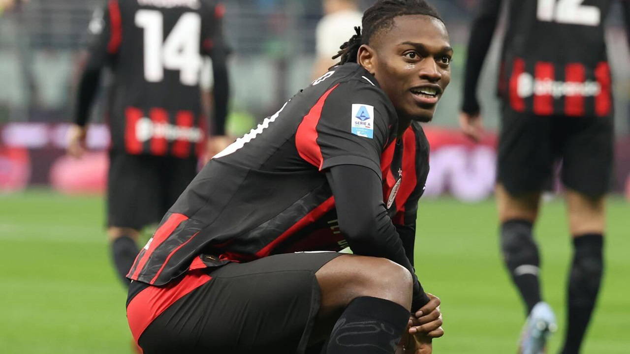 Premier Lig ekibiyle yarış halinde: Galatasaray'dan Rafael Leao için yeni teklif