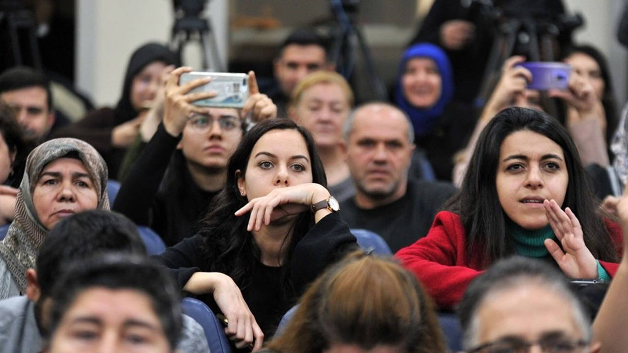 Öğretmen adayları dikkat: Akademik Giriş Sınavı NATO zirvesi nedeniyle ertelendi
