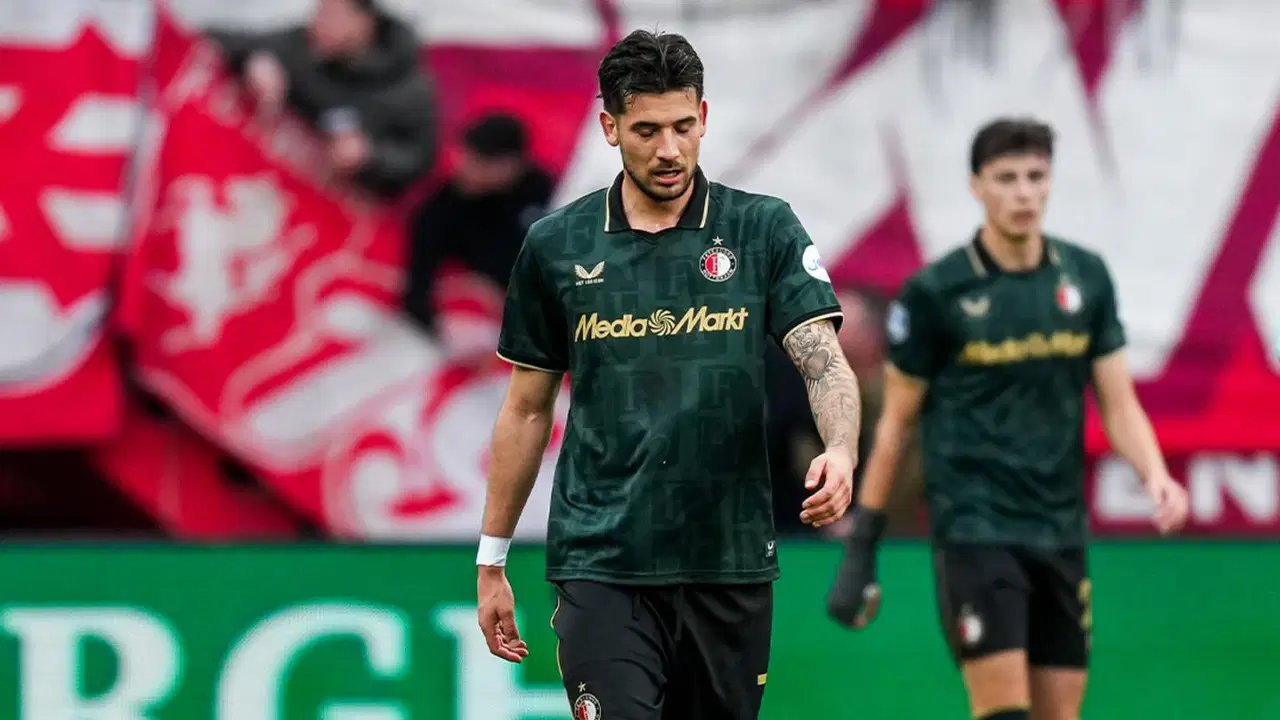 Robin van Persie'nin ekibi Feyenoord deplasmanda kayıp!