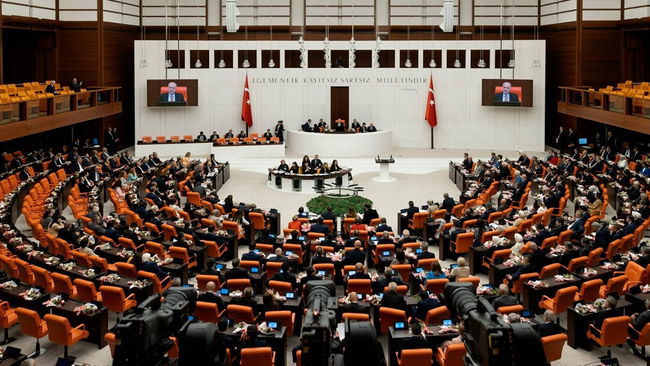 AKP yeni kanun teklifleri hazırlığında…