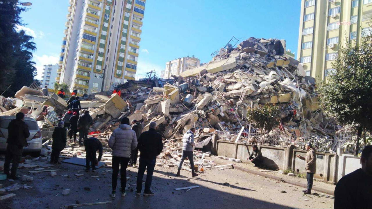 Depremde yıkılan Beluk Apartmanı kararının gerekçesi açıklandı: 'Sonucu öngördüler ancak kabullendiklerine dair delil yok'