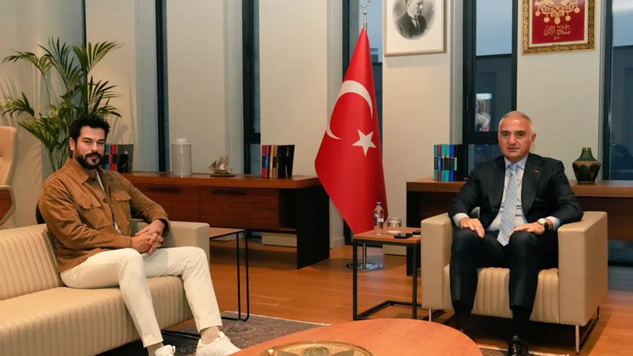 Burak Özçivit, Bakan Ersoy'la görüştü