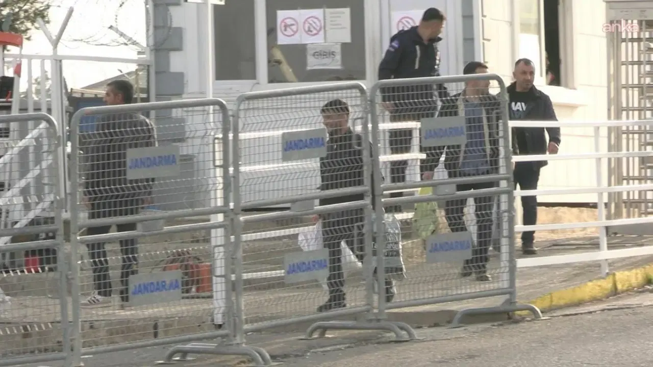 11. Yargı Paketi'nin yürürlükte: İlk tahliye görüntüleri Diyarbakır'dan geldi