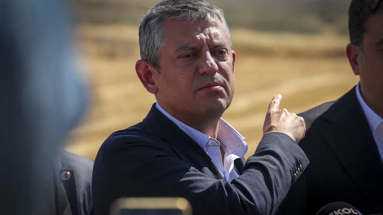 Özgür Özel ‘Beyaz Toros’u sormuştu: O savcının ‘masası’ ortaya çıktı!