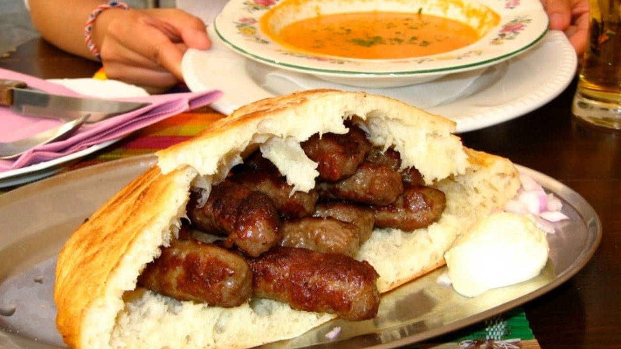 Balkan mutfağından sofralara: Kolay cevapi tarifi